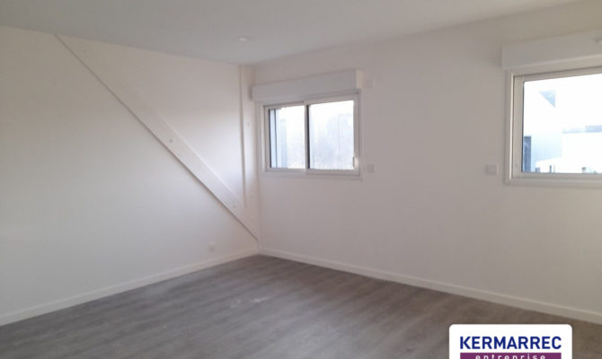 location Local d'activité 230.00 m²