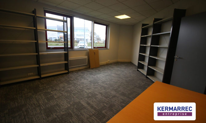 location Bureaux 75.00 m²