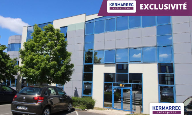 achat Bureaux 215.00 m²