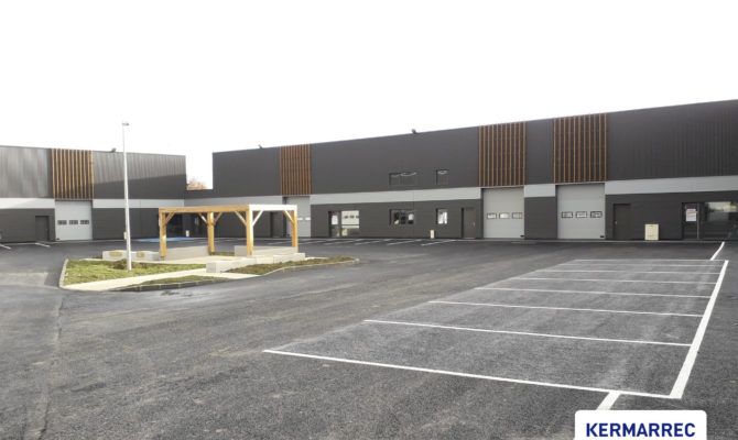 location Local d'activité 380.00 m²