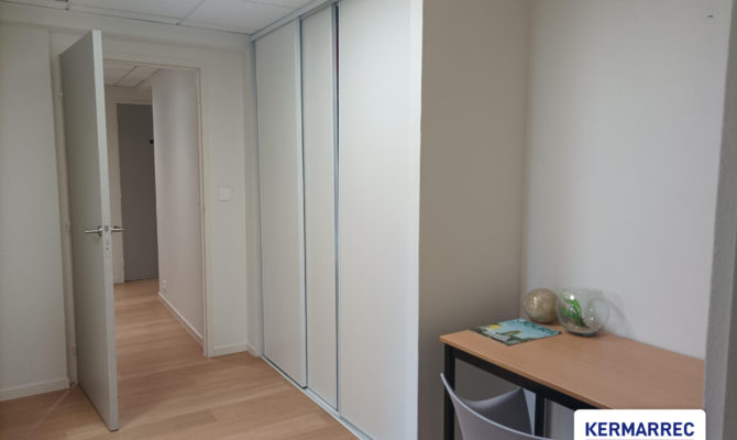 achat Bureaux 166.00 m²
