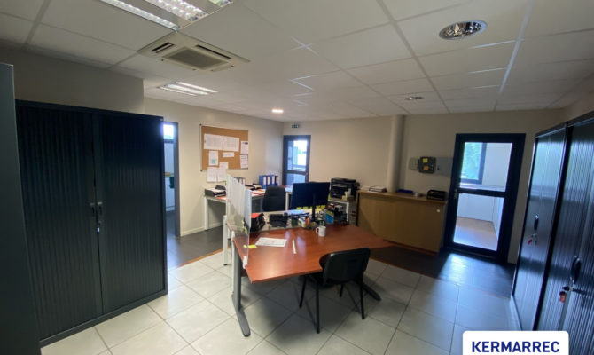 location Bureaux 114.00 m²
