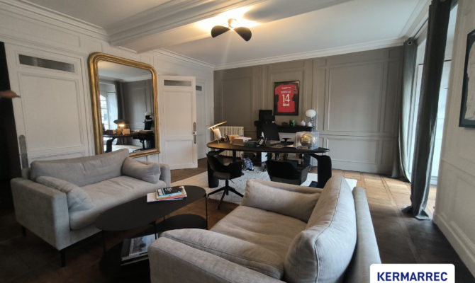 location Bureaux 140.00 m²
