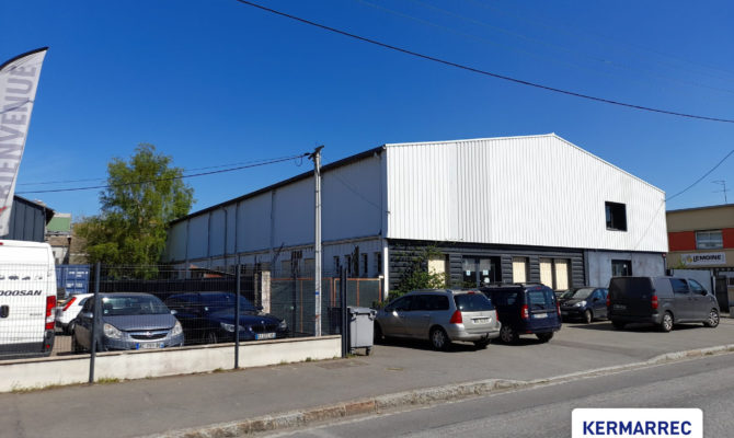 location Local d'activité 400.00 m²