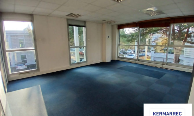 location Bureaux 600.00 m²