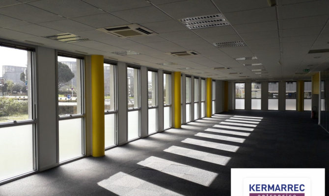location Bureaux 1694.00 m²