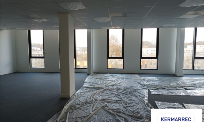 achat Bureaux 256.00 m²
