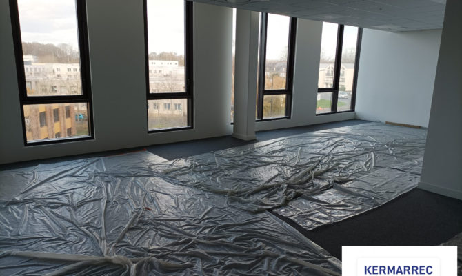achat Bureaux 256.00 m²
