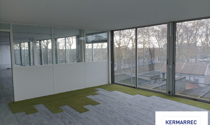 location Bureaux 280.00 m²