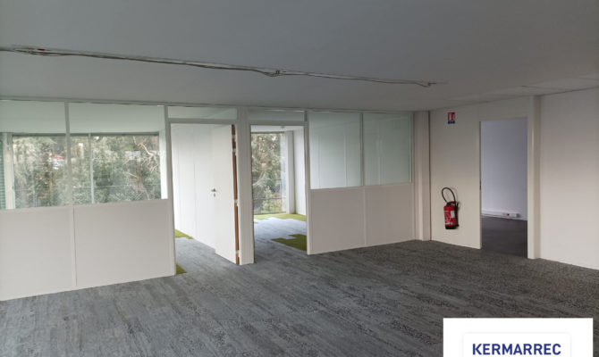 location Bureaux 280.00 m²