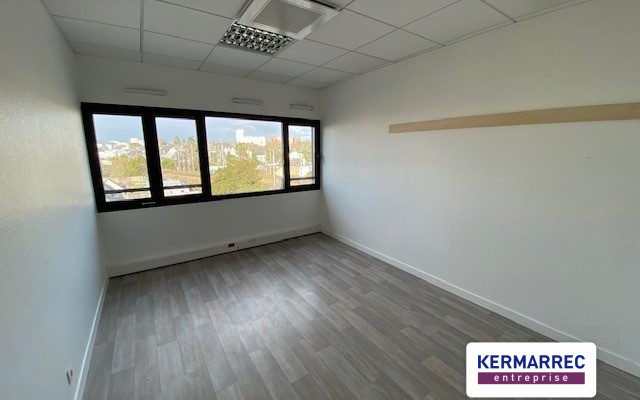 achat Bureaux 209.00 m²