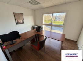 location Bureaux 83.50 m² Vannes 56