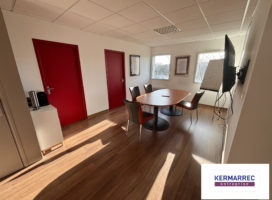 location Bureaux 83.50 m² Vannes 56
