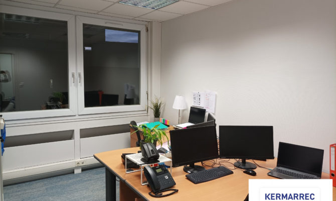 location Bureaux 142.00 m²