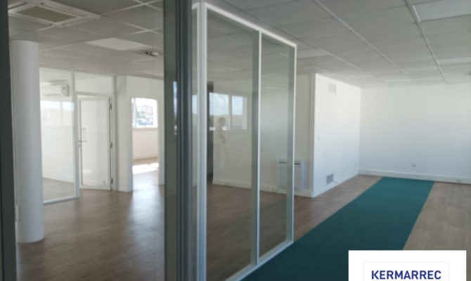 location Bureaux 135.00 m²