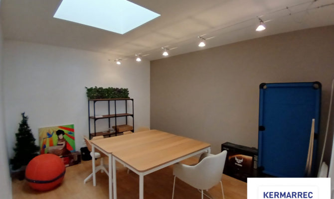 location Bureaux 84.00 m²