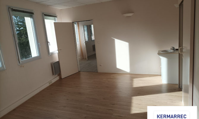achat Bureaux 254.00 m²