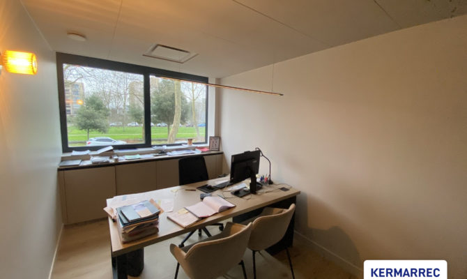 location Bureaux 95.00 m²