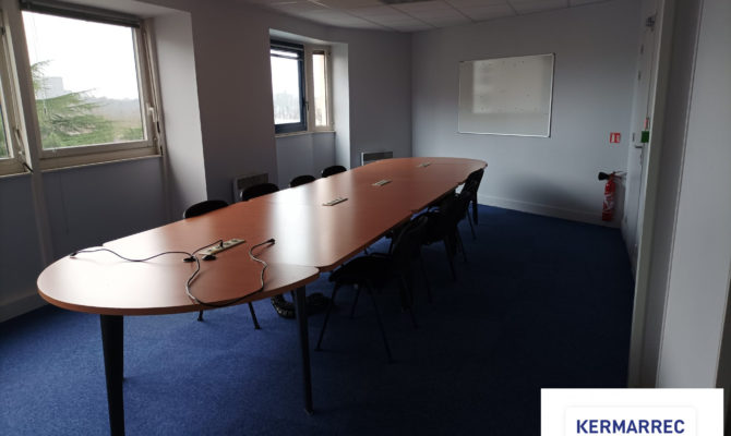 location Bureaux 150.00 m²