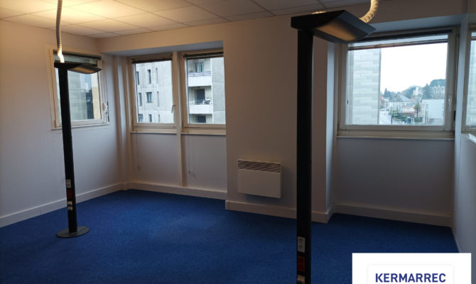 location Bureaux 150.00 m²