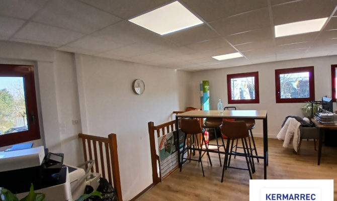location Bureaux 110.00 m²