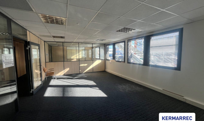 location Bureaux 433.00 m²