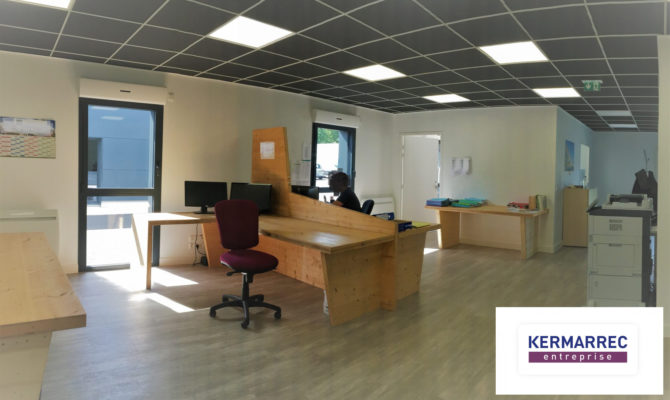 location Bureaux 130.00 m²