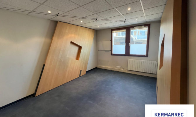 location Bureaux 258.00 m²