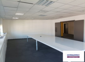 location Bureaux 359.00 m² Nantes 44