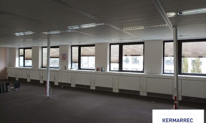 location Bureaux 4500.00 m²