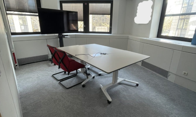 location Bureaux 136.00 m²