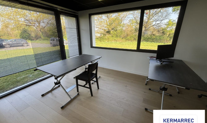 location Bureaux 100.00 m²