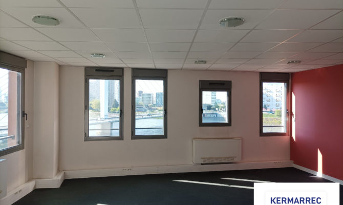 achat Bureaux 467.00 m²