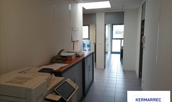 location Bureaux 154.00 m²