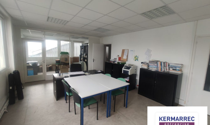 location Bureaux 150.00 m²