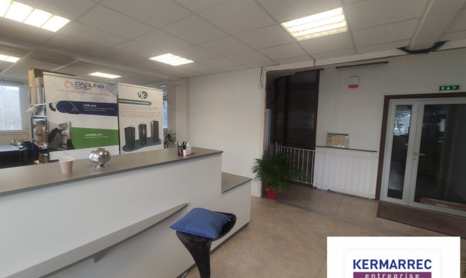 location Bureaux 150.00 m²