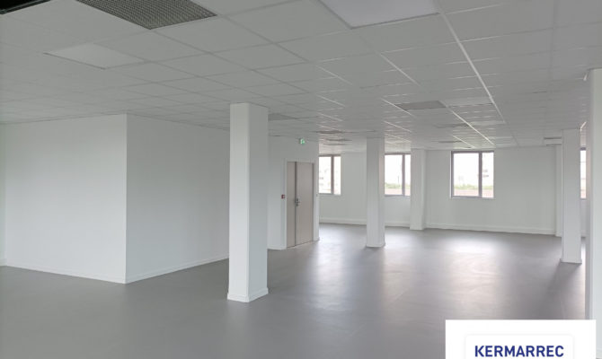 location Bureaux 313.00 m²