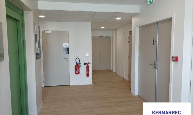location Bureaux 313.00 m²