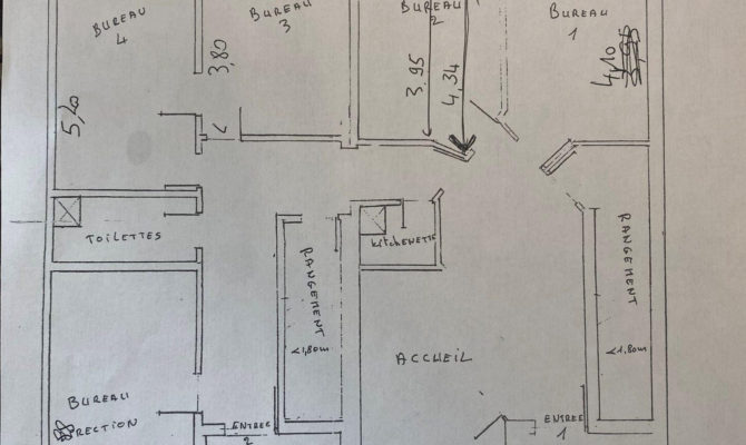 achat Bureaux 125.00 m²