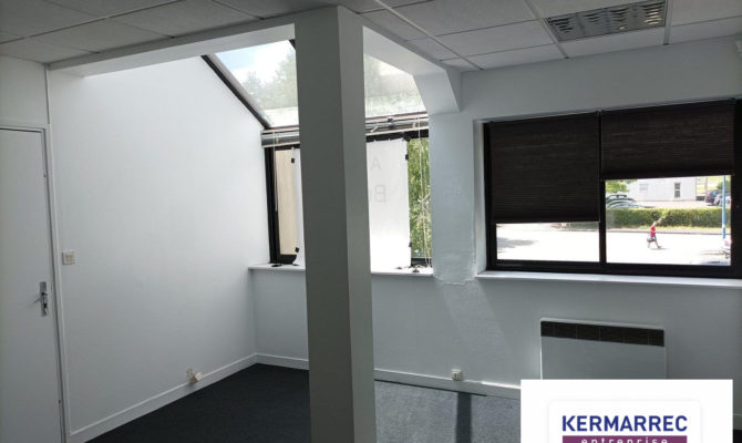 location Bureaux 77.00 m²