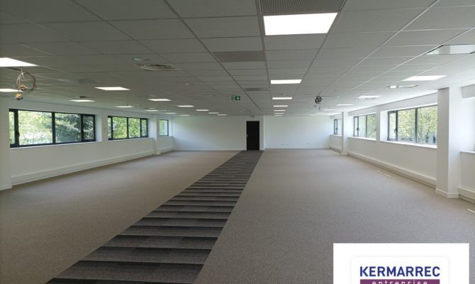 location Bureaux 383.00 m²