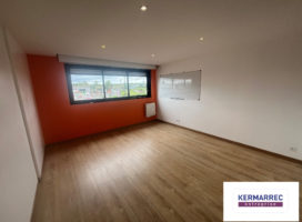 location Bureaux 125.00 m² Saint-Herblain 44