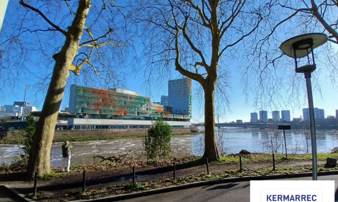 location Bureaux 142.00 m²