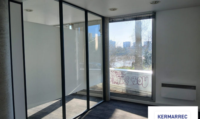 location Bureaux 142.00 m²