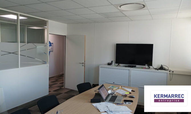 location Bureaux 169.00 m²
