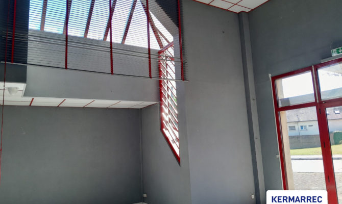 location Local d'activité 400.00 m²