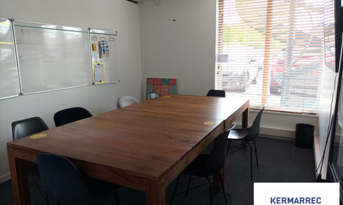 location Bureaux 330.00 m²