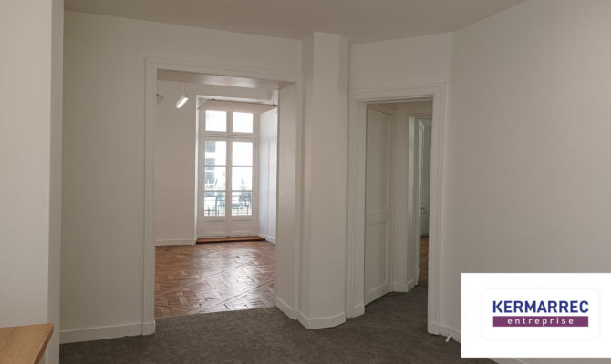 location Bureaux 200.00 m²