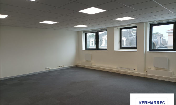 achat Bureaux 204.00 m²