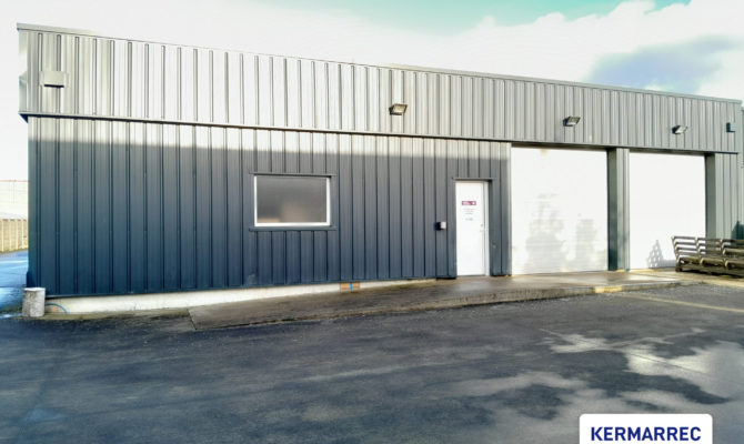 location Local d'activité 400.00 m²